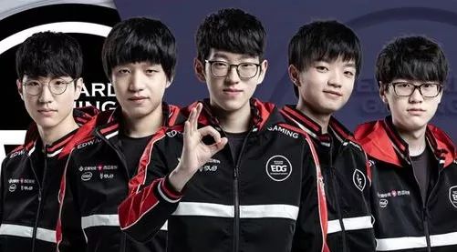 攻防转换中 攻防转换中